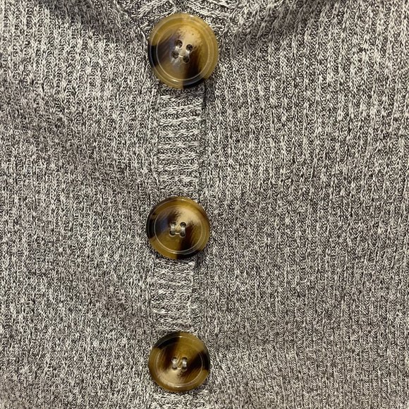 Cropped Cardigan Top - Picture 3 of 4